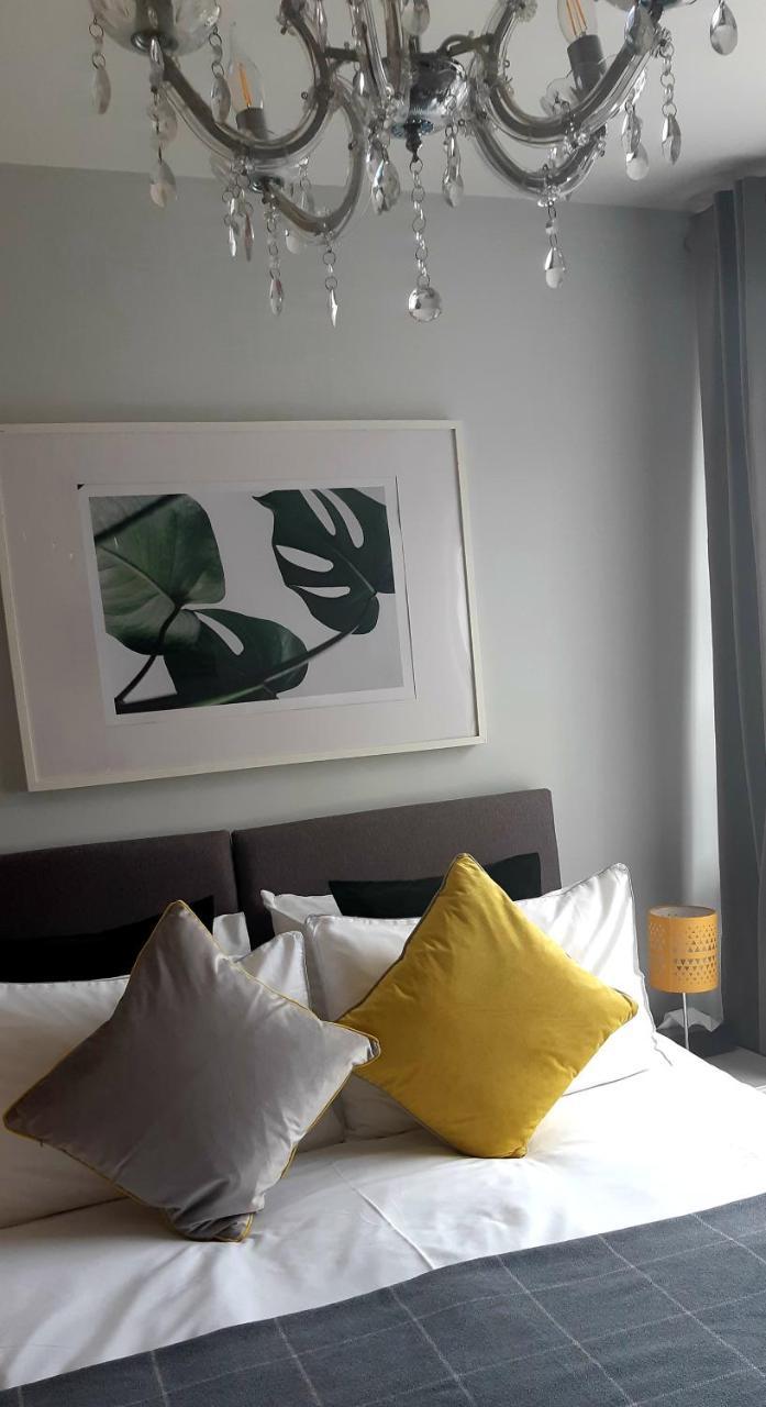 Sleep, Eat, Repeat Bed And Breakfast Macclesfield Eksteriør billede